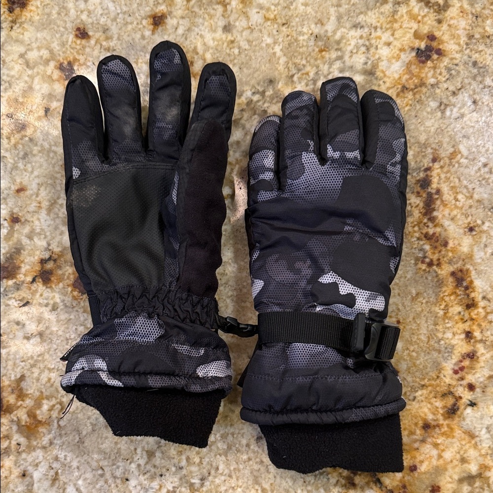 Camouflage Winter ski Gloves for kids